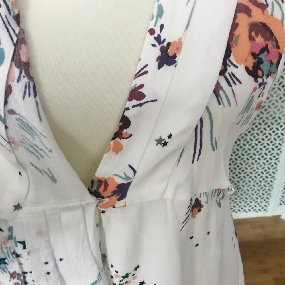 Free People Back to the Basics Floral Top in Ivory - Picture 4 of 6